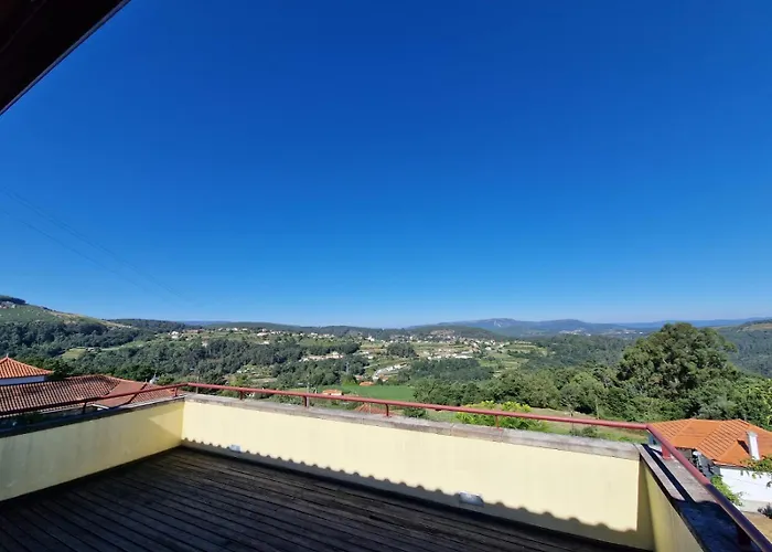 Casa Do Cedro بيت للعطل *